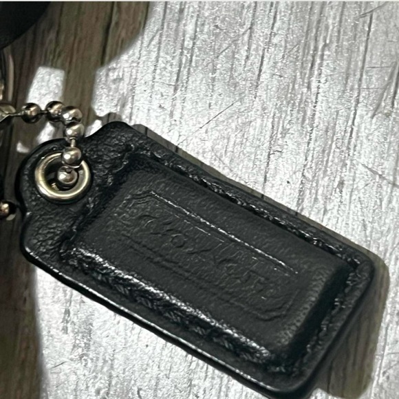 Coach Black Leather Shoulder Bag - Picture 2 of 4